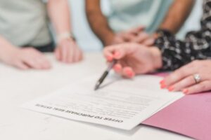 Real Estate Seller Disclosure Laws: Duties and Buyer Remedies